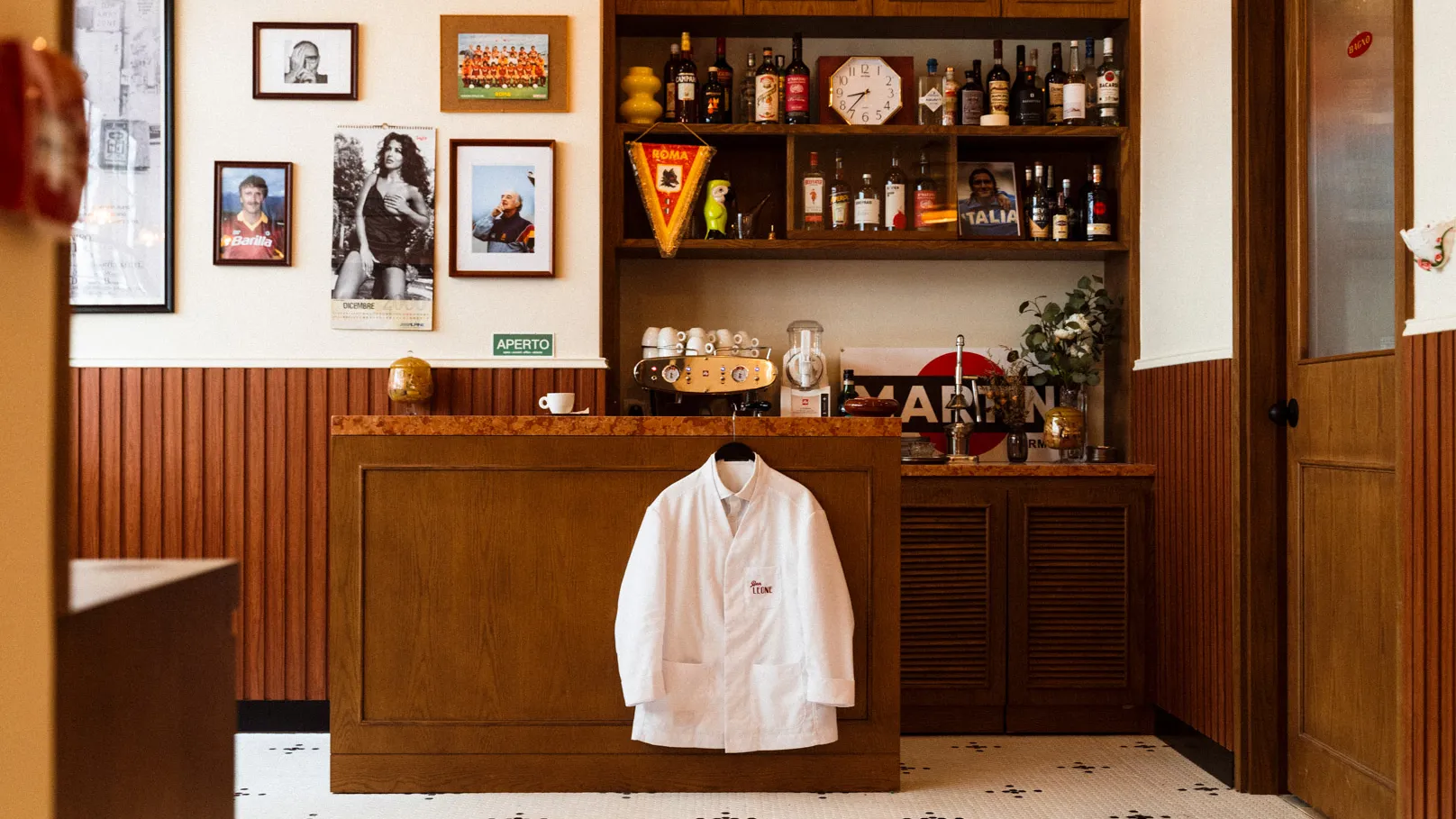 Bar Leone